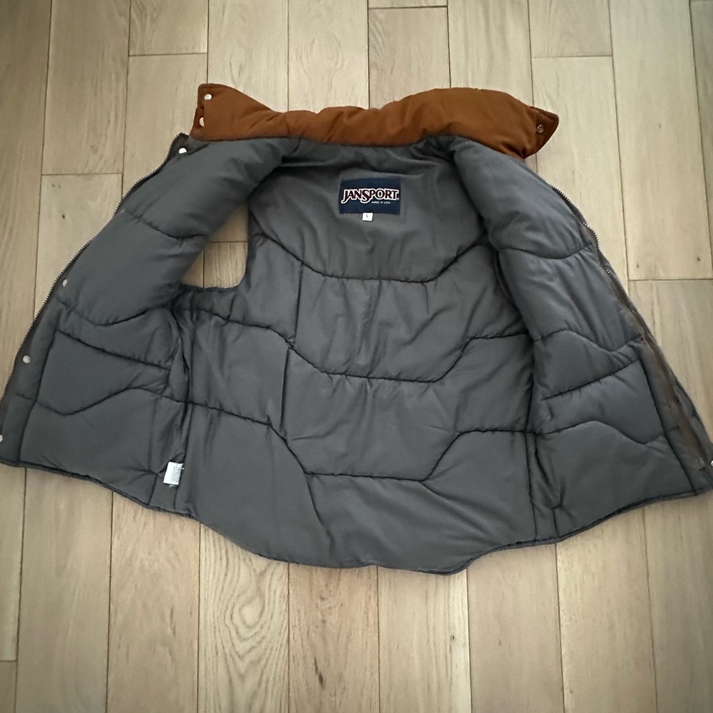 Vintage 90’s Jansport puffer vest - Picture 2 of 10